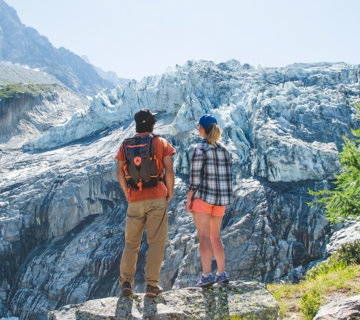 Couple aux Grands Montets en été