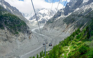 France, Chamonix, traversée de la mer de glace by Photographie