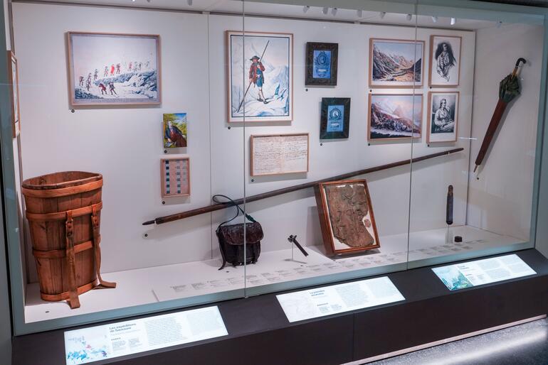 vitrine MMB bâton de J. Balmat