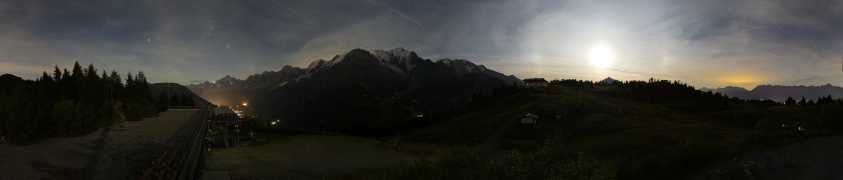 Les Houches-Saint Gervais webcam — Les Houches - Prarion 1850 m (tourist office)